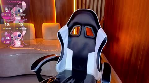 Online 1400 - 2100 online show from April 2026 12:25:01 PM