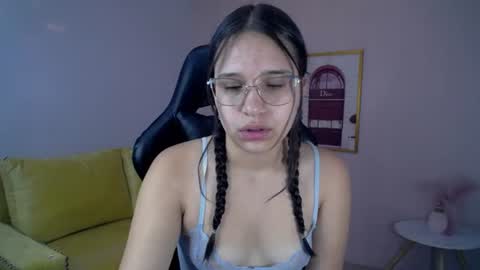 lia_rose_ch online show from June 2026 12:31:01 PM