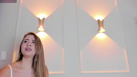 Snapshot of lia_walton__ chatting on December 2024 03:31:02 PM liz walton online show from December 2024 03:31:02 PM