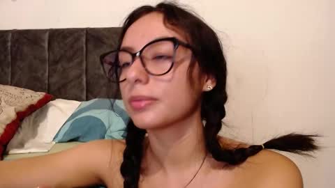Snapshot of liaa_cute_ chatting on December 2024 01:05:01 AM   lia  online show from December 2024 01:05:01 AM