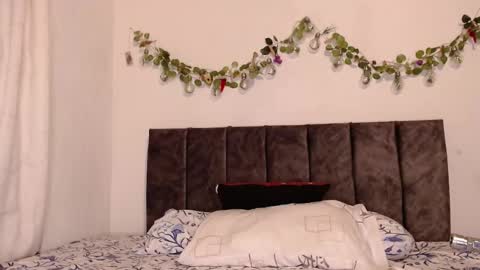 Snapshot of liaa_cute_ chatting on December 2024 12:20:01 AM   lia  online show from December 2024 12:20:01 AM