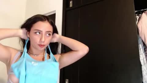 Snapshot of liaa_cute_ chatting on January 2025 11:14:02 PM   lia  online show from January 2025 11:14:02 PM