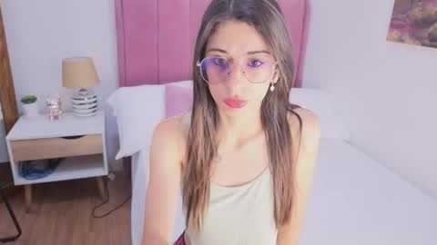 Lia  online show from January 2026 12:29:01 PM