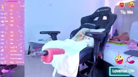 Snapshot of liaagener chatting on February 2025 10:20:02 PM Liaa online show from February 2025 10:20:02 PM