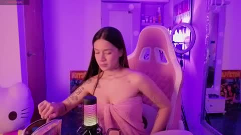 Lia Butera online show from May 2026 11:09:01 PM