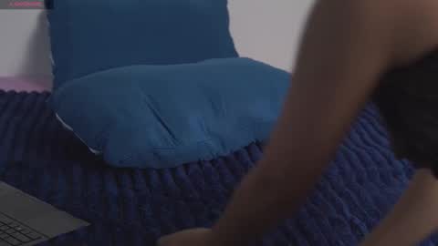 Snapshot of liafunsized_18 chatting on November 2025 11:04:02 PM Lia Funsized18 online show from November 2025 11:04:02 PM