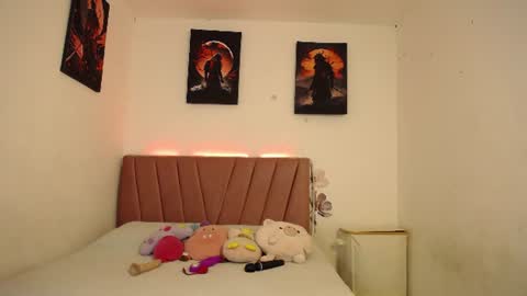 liahdiaz_ online show from June 2026 04:44:01 PM