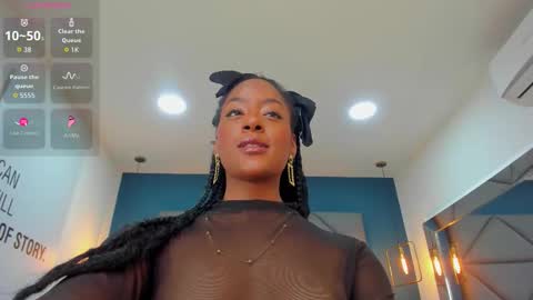 liahparis online show from December 2025 02:45:02 PM