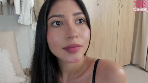 Lia Johnsons online show from June 2026 02:40:01 AM