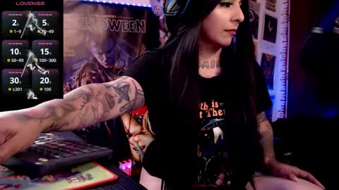 LiaKoy online show from November 2025 11:52:01 PM