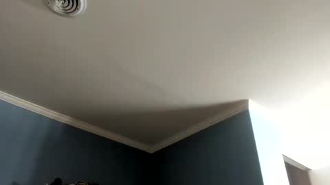 Liam online show from January 2025 03:48:02 AM