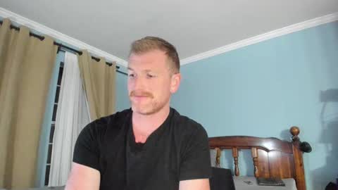 Liam online show from October 2025 12:32:01 AM