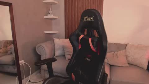 Liam Collins online show from February 2026 11:49:02 AM