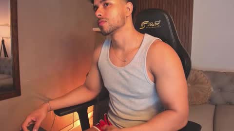 Liam Collins online show from February 2026 12:01:02 PM