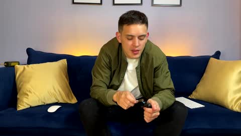 Snapshot of liam_enzho chatting on January 2025 03:11:02 AM Liam online show from January 2025 03:11:02 AM