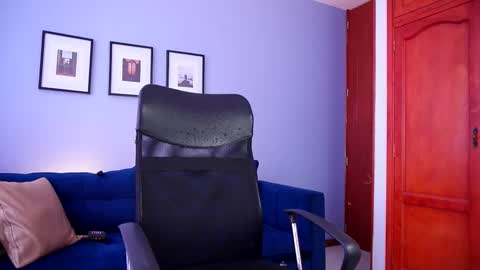 Snapshot of liam_enzho chatting on February 2025 02:44:02 PM Liam online show from February 2025 02:44:02 PM