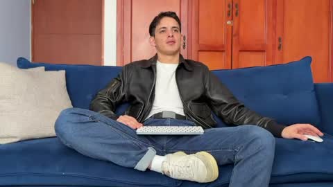 Liam online show from April 2026 02:07:02 PM