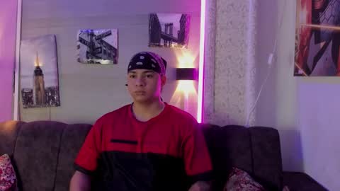 liam online show from November 2025 07:03:01 PM