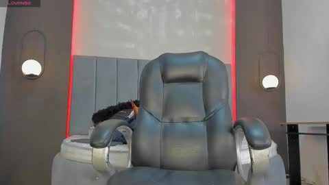 Liam online show from March 2026 07:53:01 PM