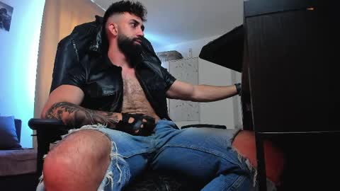 Snapshot of liamaesthetic chatting on May 2026 07:26:02 AM Liam online show from May 2026 07:26:02 AM