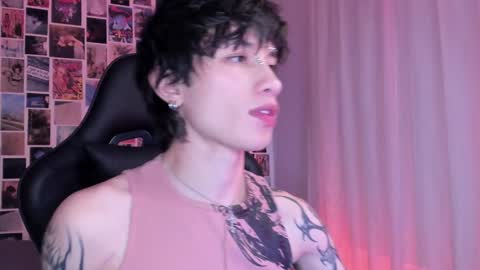 Snapshot of liamelf chatting on January 2025 05:26:02 AM Liam online show from January 2025 05:26:02 AM