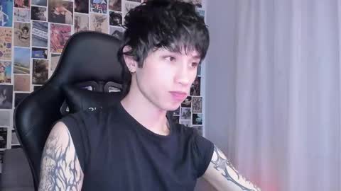 Snapshot of liamelf chatting on March 2025 06:30:01 AM Liam online show from March 2025 06:30:01 AM