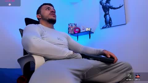 Snapshot of liamreigns_ chatting on June 2026 02:34:02 AM liam online show from June 2026 02:34:02 AM