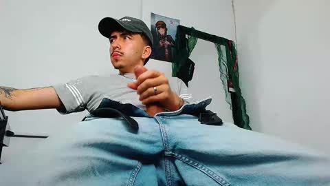 Liam online show from February 2026 06:32:01 AM