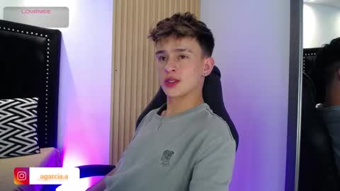 liam online show from April 2026 04:46:02 AM