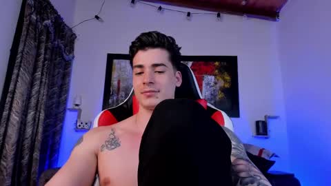 liamwyatt_ online show from February 2025 06:43:02 AM