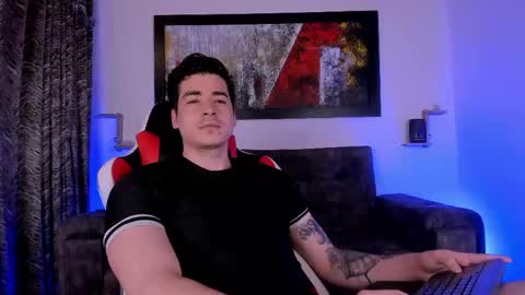 liamwyatt_ online show from May 2026 03:11:02 AM