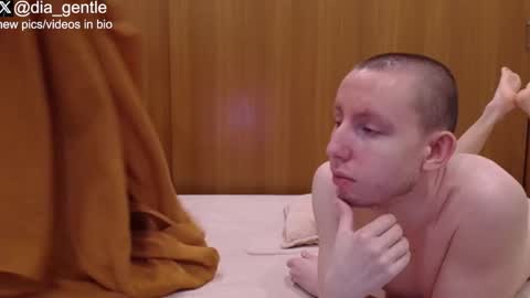 Dia and Julian online show from March 2026 09:58:02 AM