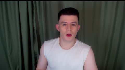 lian_eathan online show from October 2025 02:26:01 AM