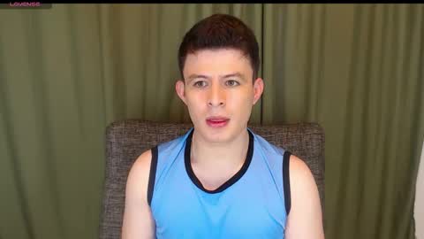 lian_eathan online show from November 2025 07:46:02 PM