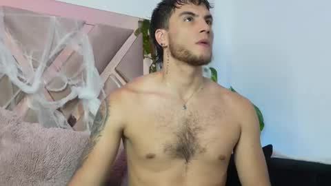 Lian Oconner online show from October 2025 01:17:02 AM