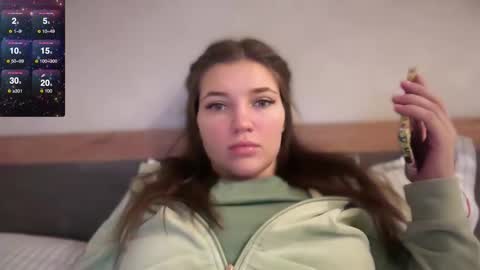 liana_8 online show from December 2025 05:44:02 PM