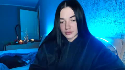 liana_diva online show from December 2025 08:40:01 PM