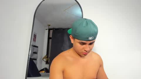 lianfox_ online show from July 2026 12:35:01 PM