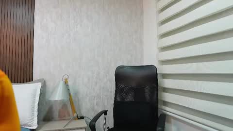 lianjones9 online show from June 2026 05:04:01 PM