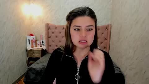 Snapshot of lianngrace chatting on February 2025 08:09:01 PM Grace online show from February 2025 08:09:01 PM