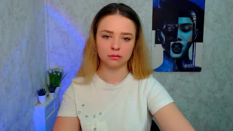 Snapshot of liaralime_ chatting on May 2026 06:44:01 AM Liara online show from May 2026 06:44:01 AM