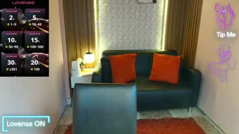 Lia Roberts online show from June 2026 04:39:02 PM