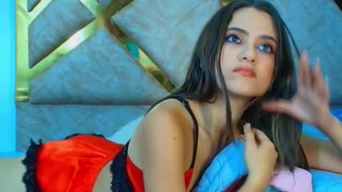 Snapshot of liaruso chatting on December 2024 06:22:01 PM liaross online show from December 2024 06:22:01 PM