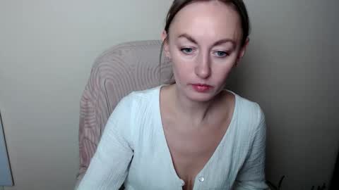 Lia online show from February 2026 12:06:01 PM