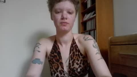 Snapshot of libbyelliott chatting on July 2026 10:25:02 PM libbyelliott online show from July 2026 10:25:02 PM