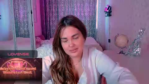 libra_mia online show from June 2026 02:30:02 PM