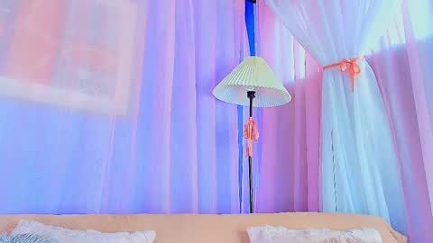 Valentina Hall online show from April 2026 11:41:01 AM