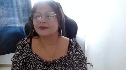Milf Ann Latina online show from February 2025 03:31:02 PM