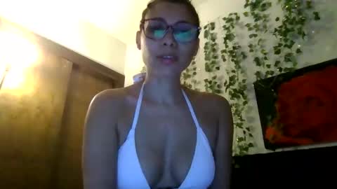 lickablemiami online show from May 2026 07:26:02 PM