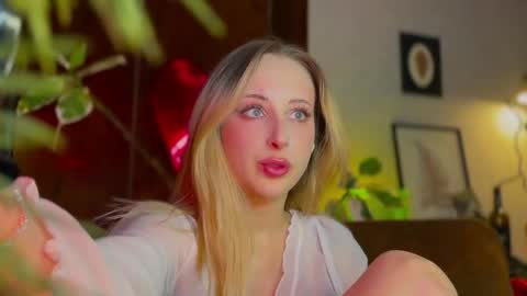 its my birthday today so im offline  but id be so happy if you felt like sending me a birthday love while im away  online show from February 2026 06:15:01 PM